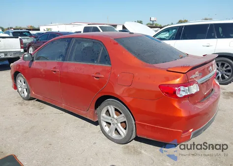 2013 Toyota Corolla S Special Edition z USA, uszkodzony, nr VIN 2T1BU4EE0DC085541